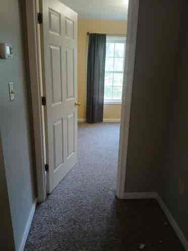 Room for rent w/ utilites included