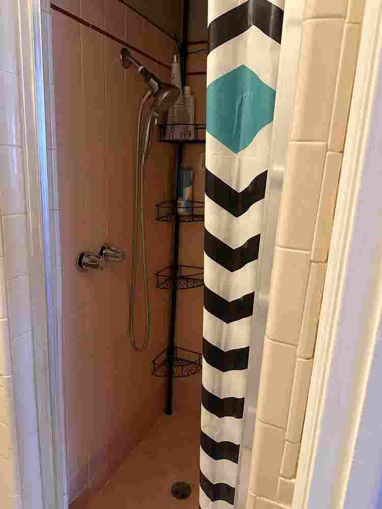 Private room w/shared bathroom