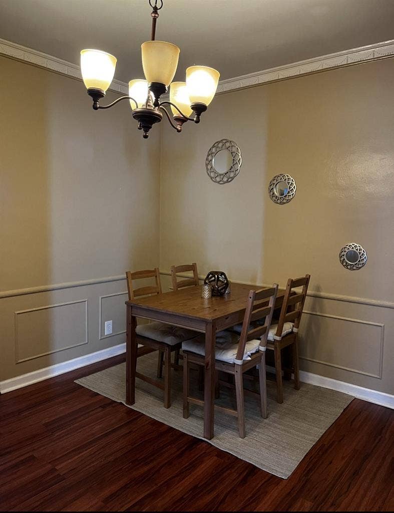 Private room w/shared bathroom
