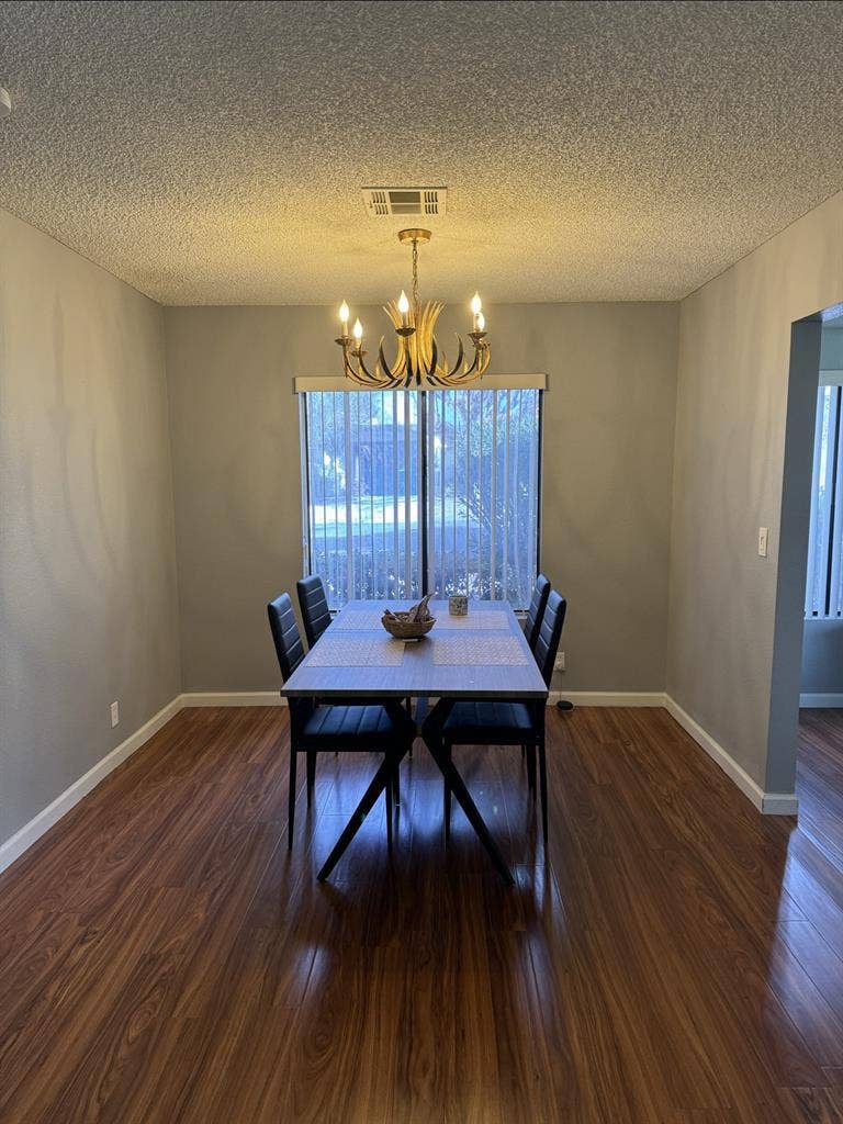 Private Room with En-suite for Rent