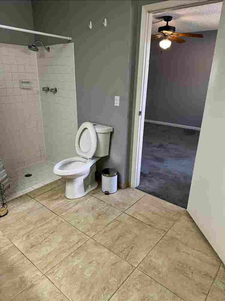 Private Room with En-suite for Rent