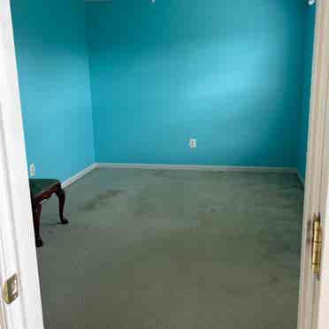 1 room in a 4 bedroom house