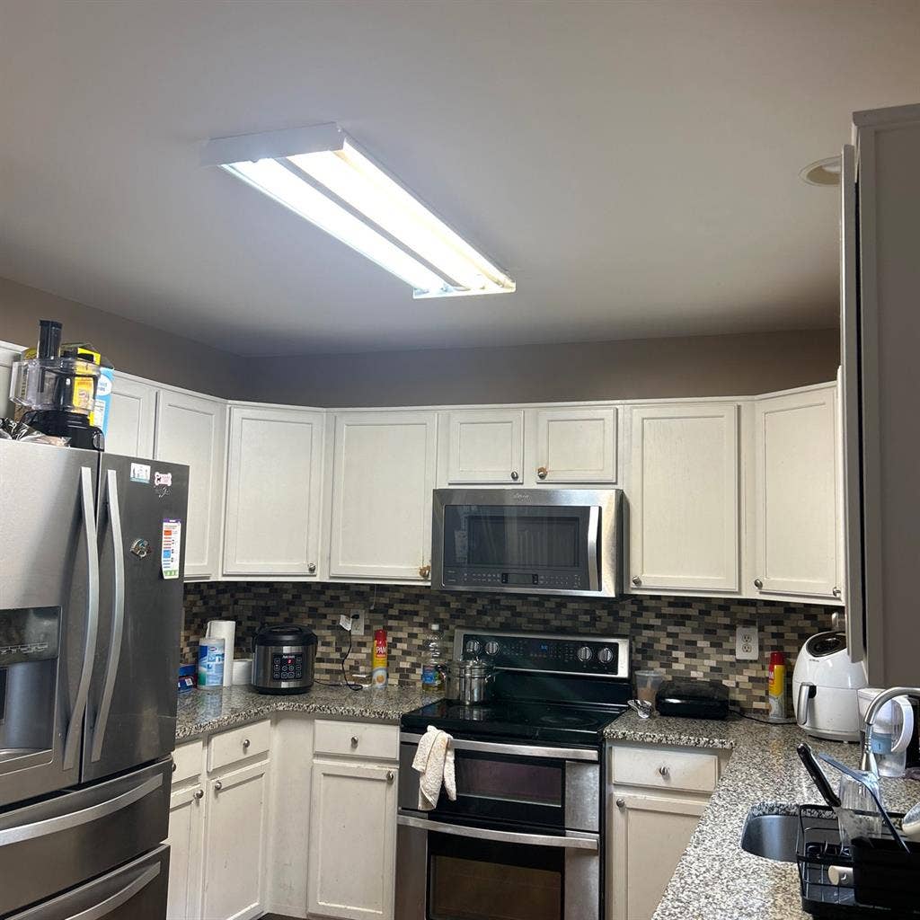 1 room in a 4 bedroom house