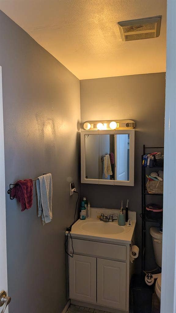 Room For Rent Little Italy