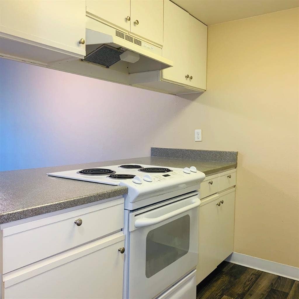 Apartment in Des Moines, WA