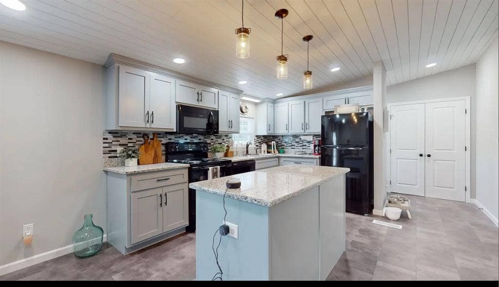 Roommate needed