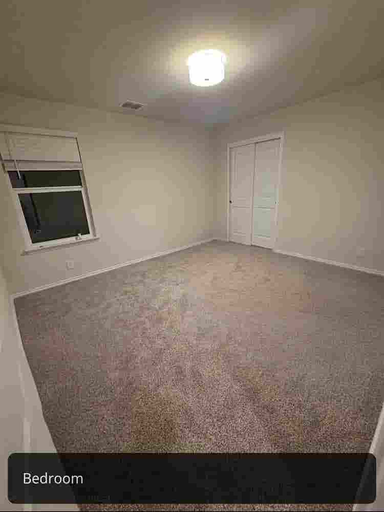 Roomates wanted all girls house 🩷