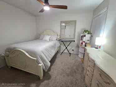 Roomates wanted all girls house 🩷