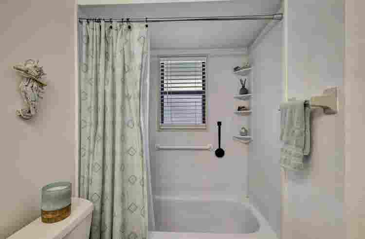 Bedroom for rent