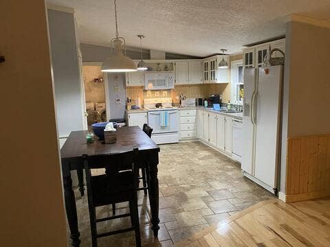 New Listing - Great Spot