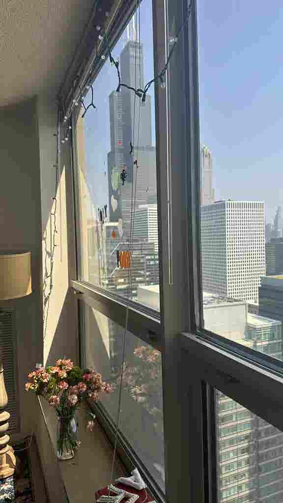 Furnished West Loop Apartment $