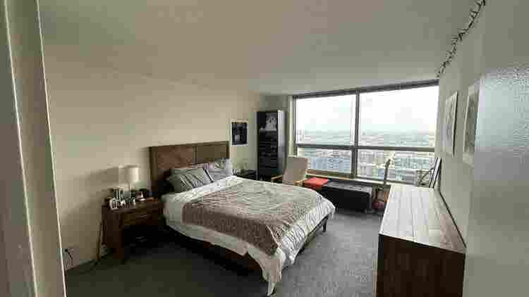 Furnished West Loop Apartment $