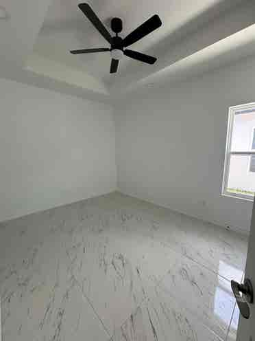 Cheap 3 Bedroom Furnished Available