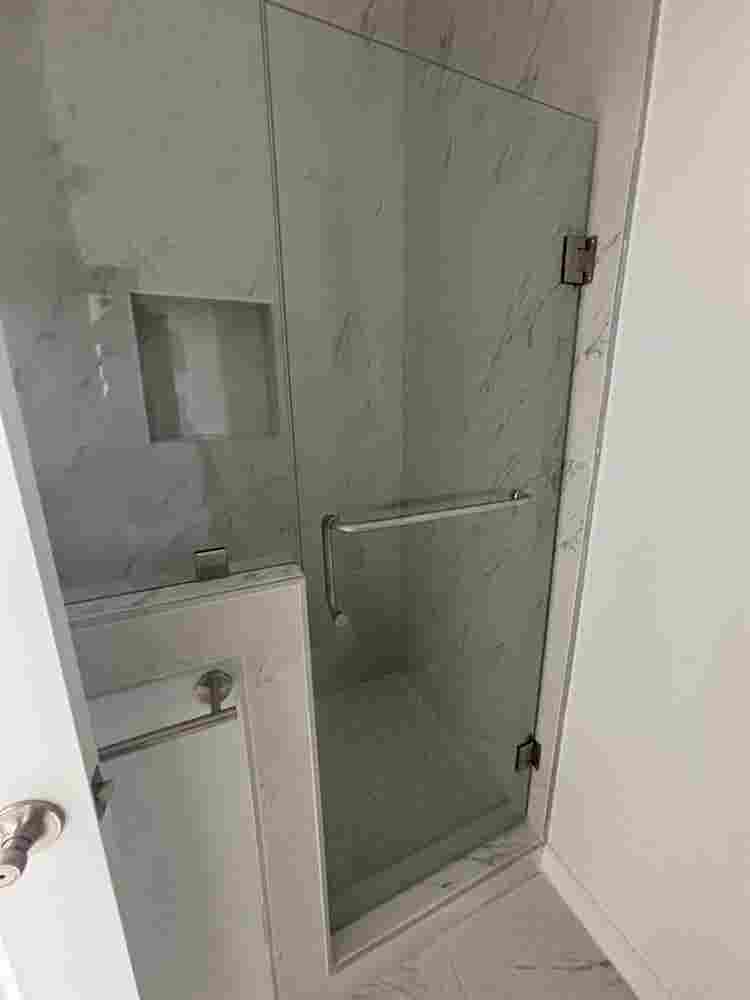 Cheap 3 Bedroom Furnished Available
