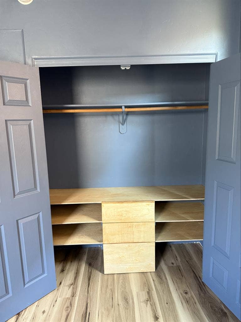 Lovely renovated room!