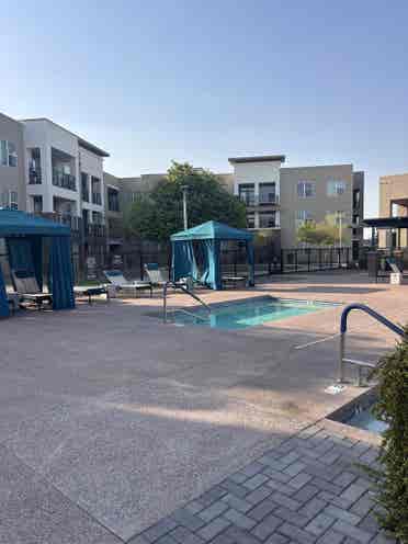 Tempe Top floor luxury Apartment