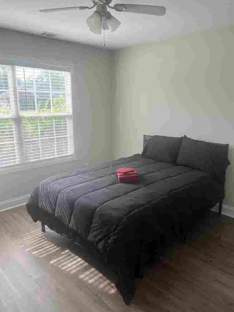 One bedroom: shared space