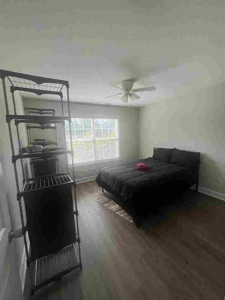 One bedroom: shared space