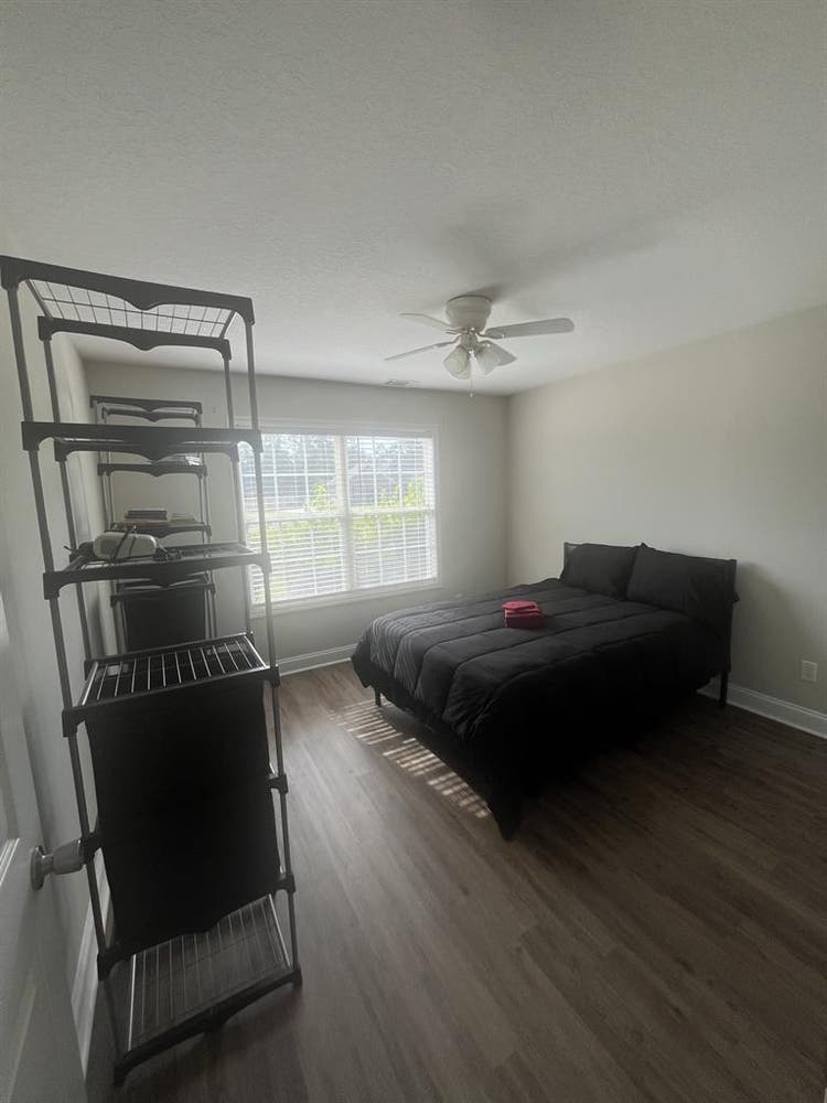 One bedroom: shared space