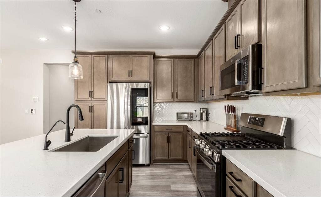 Spacious Twin In Gilbert Townhouse