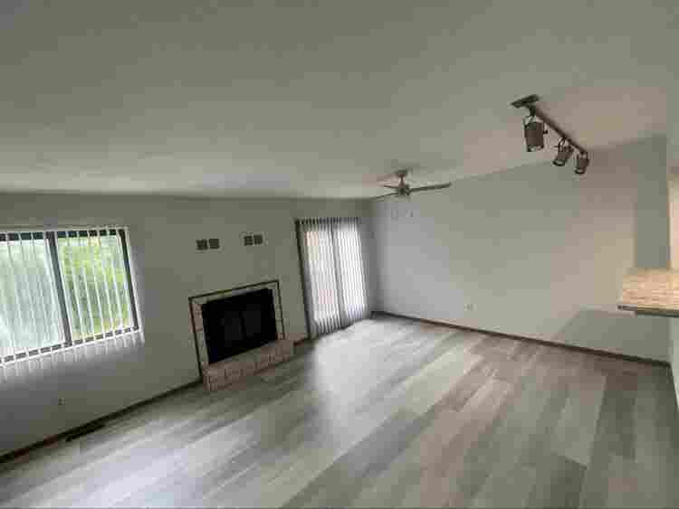 b townhouse for rentt