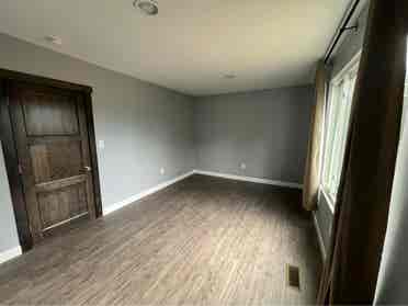 Looking for roommates for my 2 room