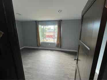 Looking for roommates for my 2 room
