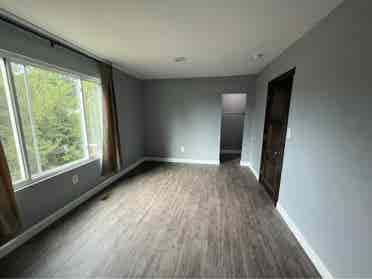 Looking for roommates for my 2 room