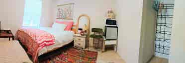 Furnished room for traveling pro