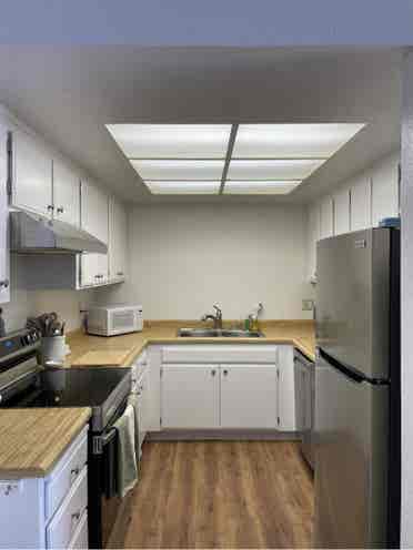 Spacious Room + Garage Parking