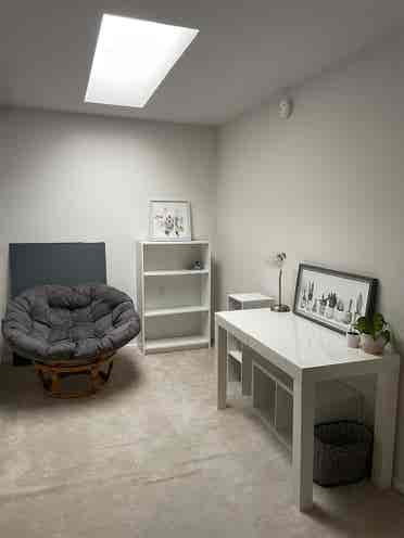 Spacious Room + Garage Parking