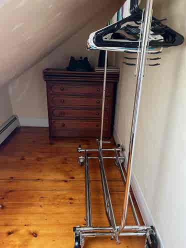 1 roommate needed