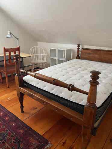 1 roommate needed