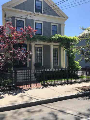 1 roommate needed
