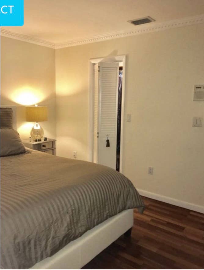 Deluxe furnished room