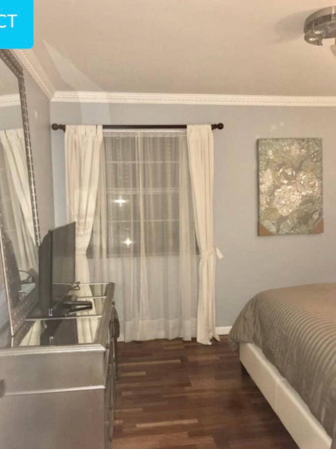 Deluxe furnished room
