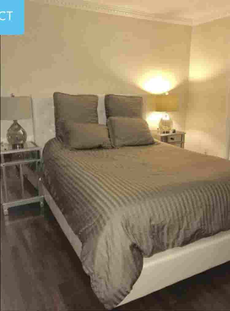Deluxe furnished room