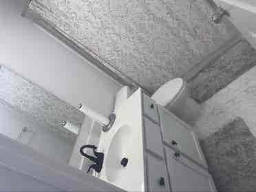 Seeking a clean roommate