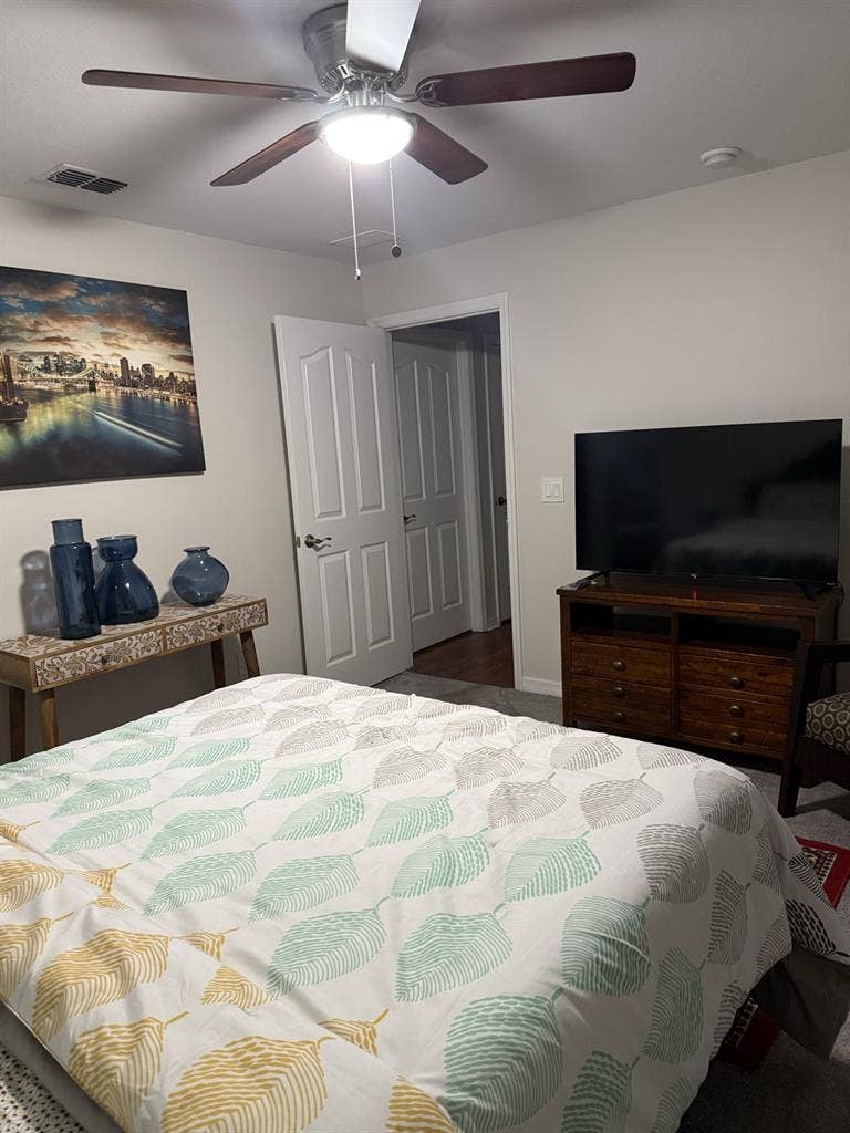 Looking Safe/Clean Place to Leave?