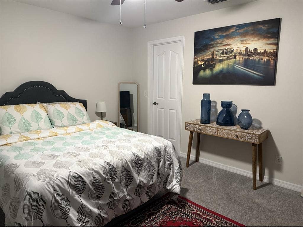 Looking Safe/Clean Place to Leave?