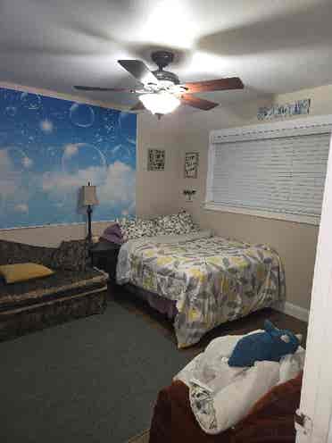 Room available for rent