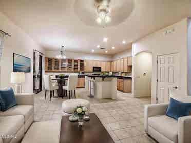 Spacious Private Bedroom/Bathroom