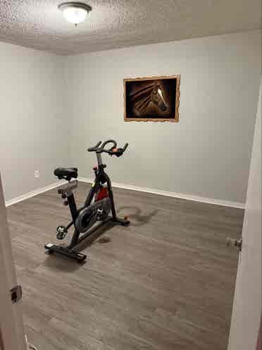 unfurnished room in central phoenix