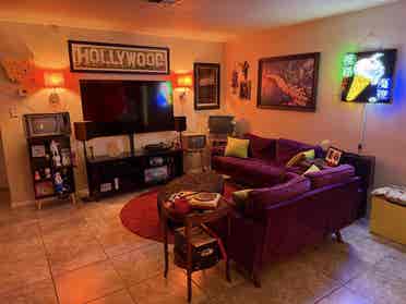unfurnished room in central phoenix