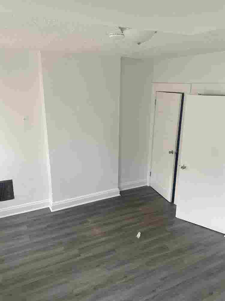 Big 
 bedroom