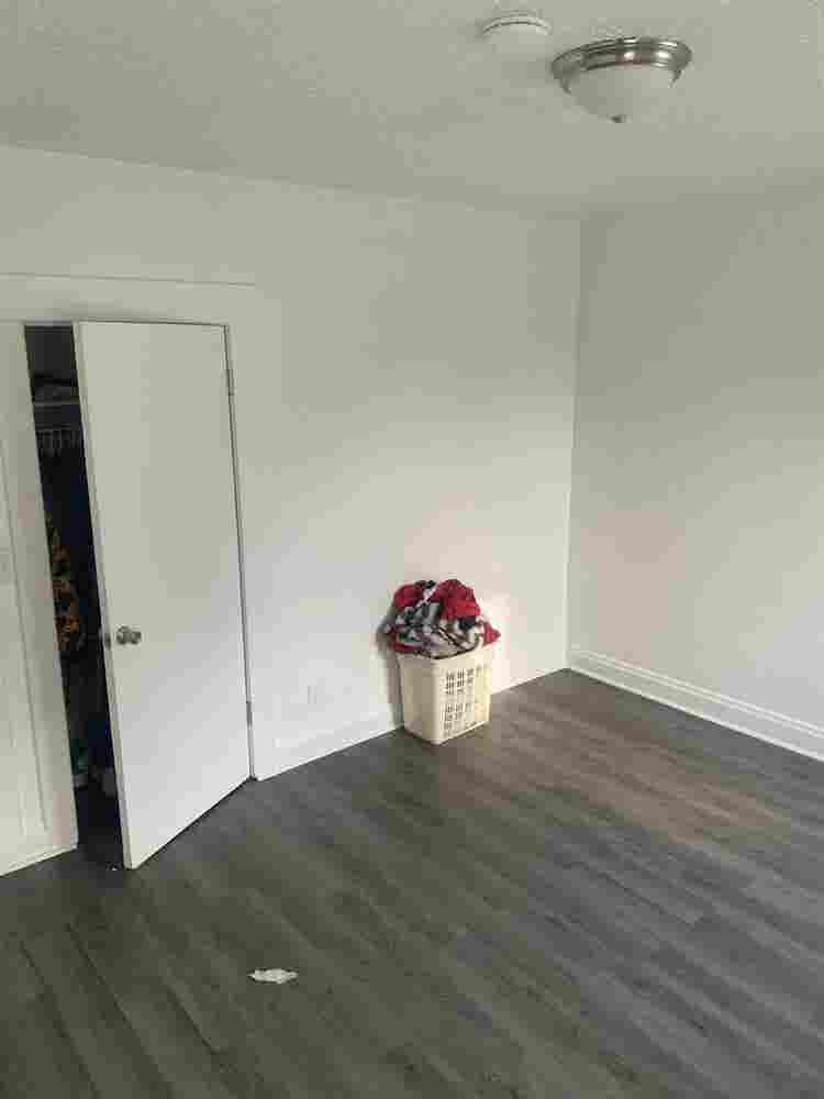Big 
 bedroom