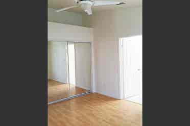 Brockbank Pl private bed share bath