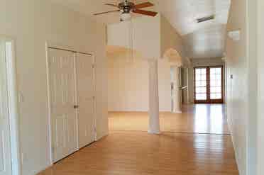 Brockbank Pl private bed share bath