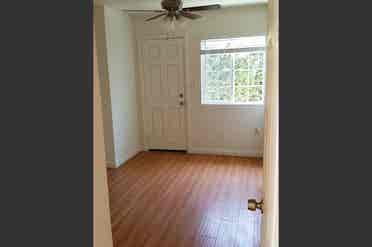 Brockbank Pl private bed share bath