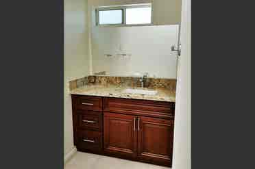 Brockbank Pl private bed share bath